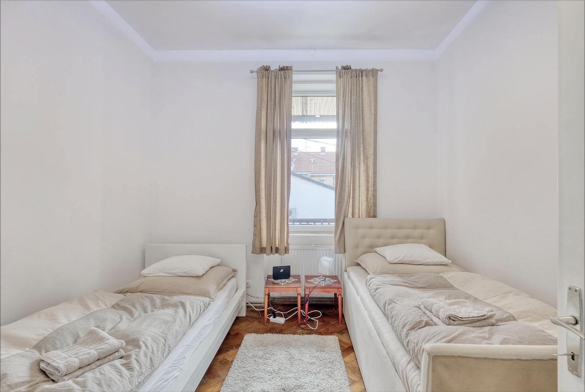Nick & Klaras Central Apartments ลูบลิยานา ภายนอก รูปภาพ